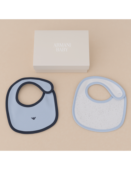 Set de tres baberos Armani para bebé | Elegancia y funcionalidad