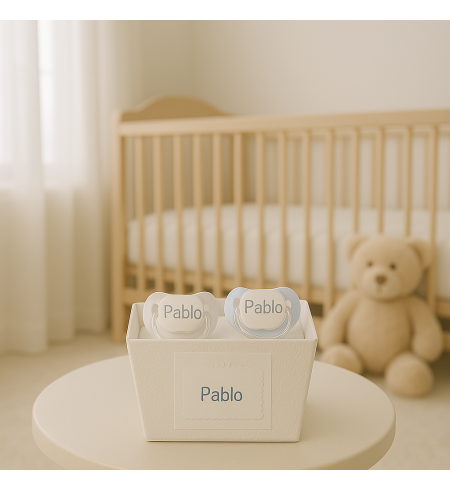 Dos chupetes personalizados con el nombre del bebé | Regalo único y práctico