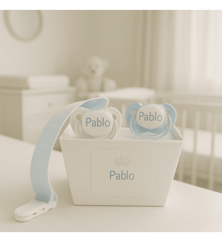 Pack de 2 chupetes personalizados con sujetachupete | Regalo único y práctico para bebé