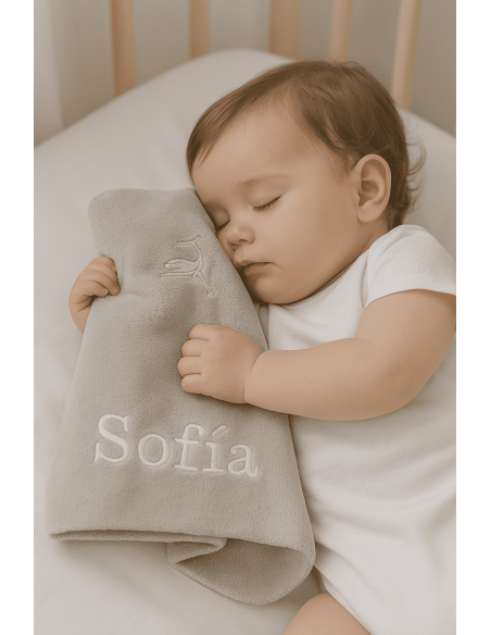 Canastilla con manta, pijama y doudou personalizados | Regalo único para recién nacido