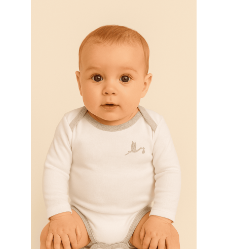 Canastilla con manta bordada, body, babero y peluche | Regalo completo para recién nacido