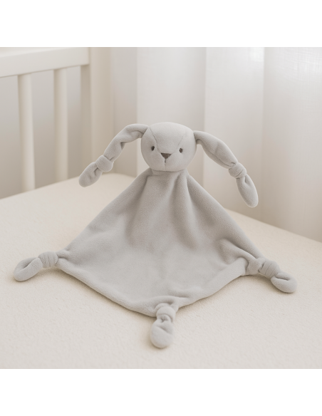Canastilla con maleta, manta y doudou personalizados | Regalo elegante para bebé