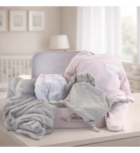 Canastilla manta personalizada, pijama y body | Regalo completo para recién nacido