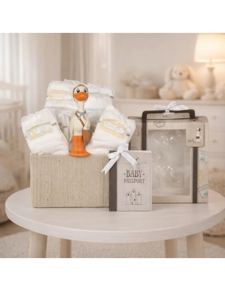 Tarta de pañales con mordedor Nicky | Regalo original y funcional para bebé