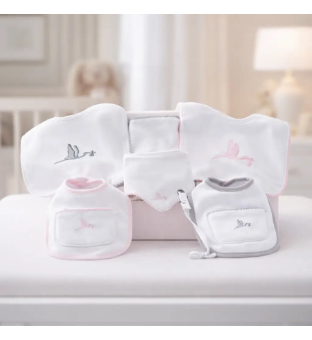 Set de baberos bordados con nombre del bebé | Regalo personalizado y práctico
