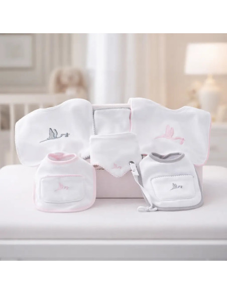Set de baberos bordados con nombre del bebé | Regalo personalizado y práctico